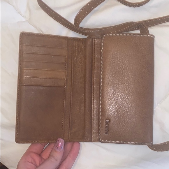 ROOTS CROSSBODY WALLET - Picture 2 of 2